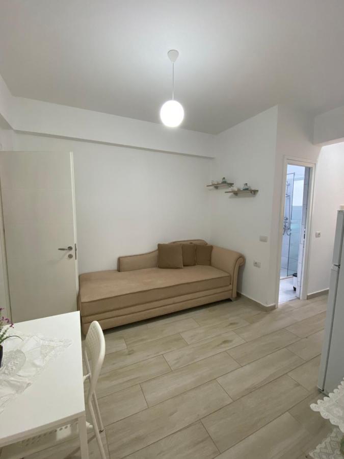 Hotel Andrea Sarandë Exteriör bild